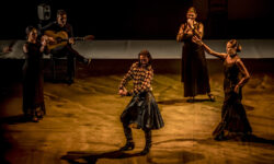 Eduardo Guerrero le baila a las mujeres de su vida